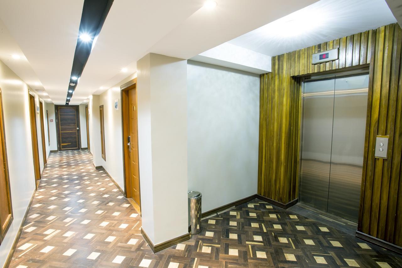 Tristar Hotel Yangon Exterior foto